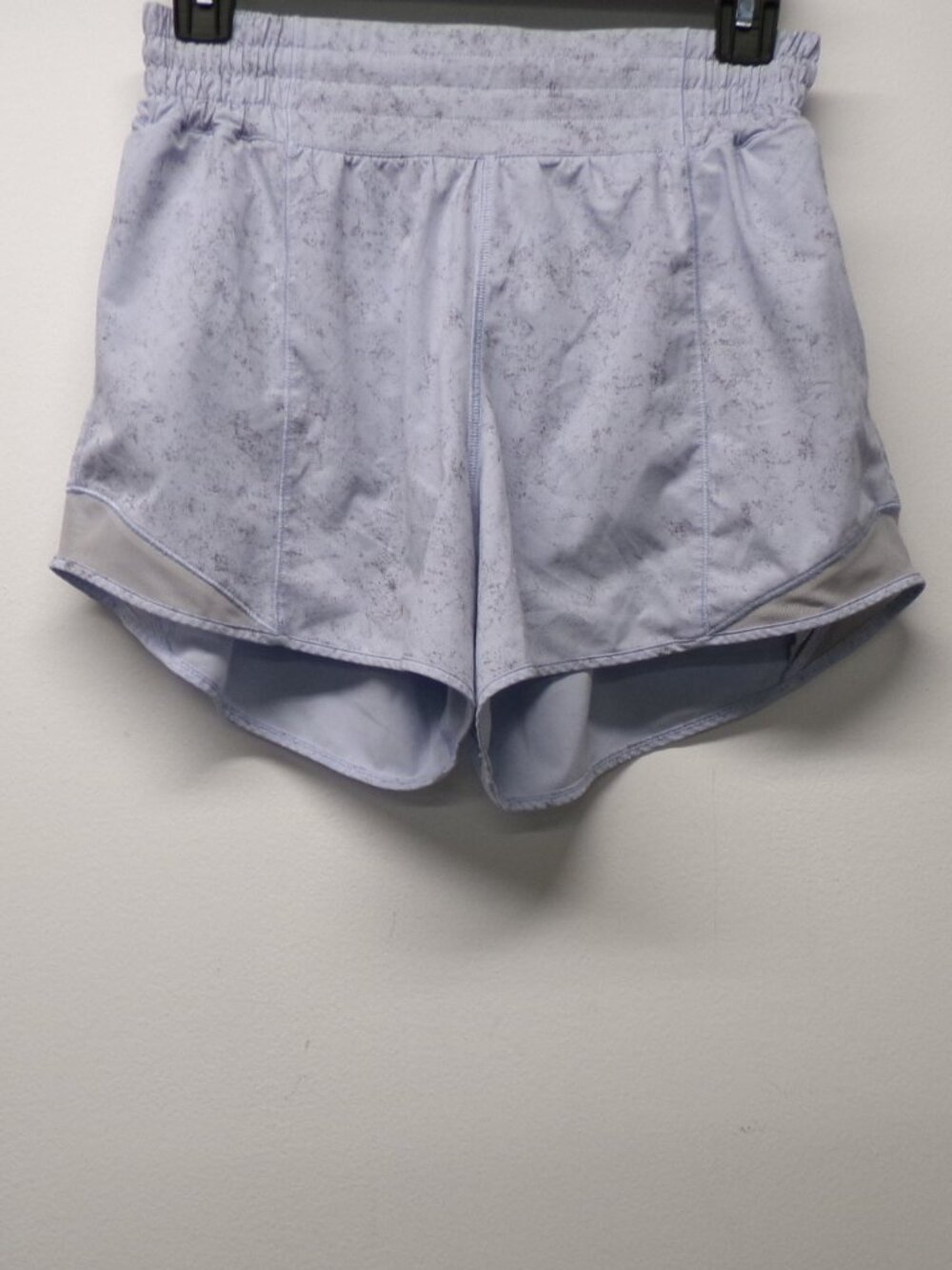 Lululemon Hotty Hot High-Rise Short 4" size 6 Lined Running W7BAUT Lilac Print